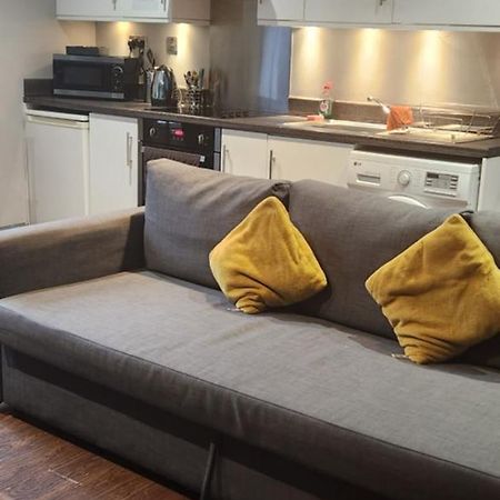 Lewis Apartment In The Heart Of The Northern Quarter Sleeps Up To 12 Manchester Kültér fotó