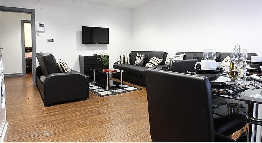 Lewis Apartment In The Heart Of The Northern Quarter Sleeps Up To 12 Manchester Kültér fotó