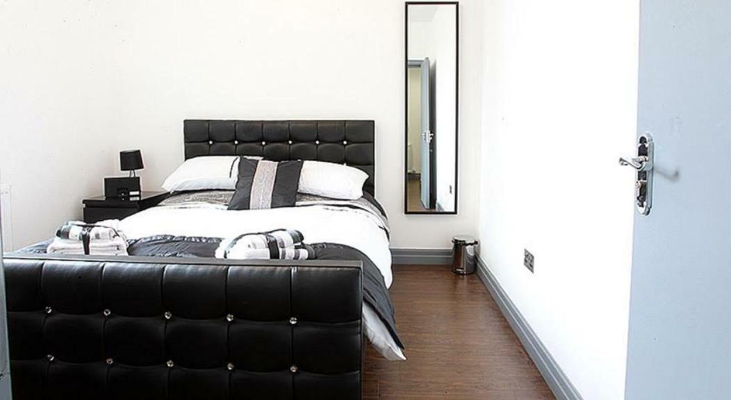 Lewis Apartment In The Heart Of The Northern Quarter Sleeps Up To 12 Manchester Kültér fotó